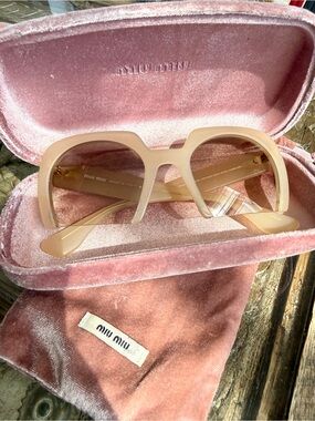 Authentic Miu Miu Nude Sand Rasoir Oversized Square Sunglasses - Like New